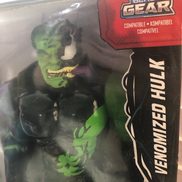 NIB Hasbro Marvel Titan Hero 12" Spider-Man Max Venom Iron Man Vs Venomized Hulk - Picture 6 of 9